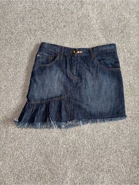 31” Waist-Dark Blue european Denim Ruffle Hem Mini Skirt. SIZE S-L